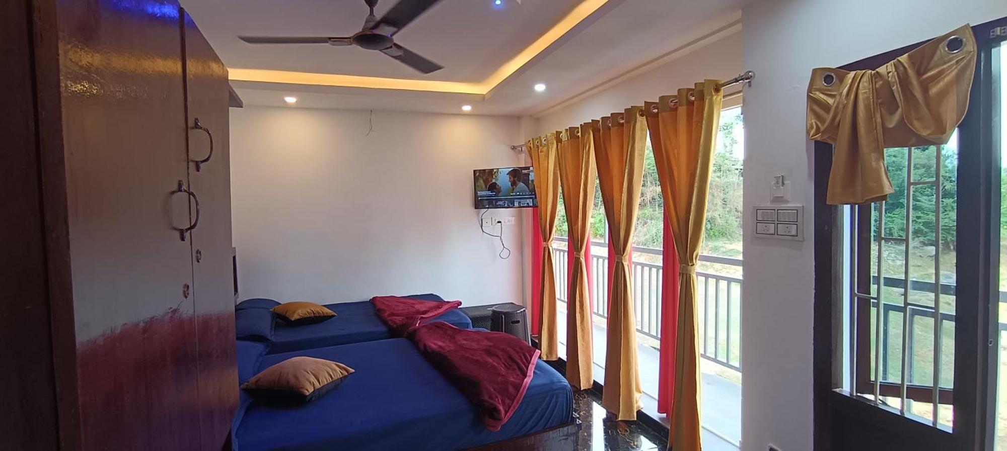 Glasshouse Retreat By The Jungle Stay Groups Vālpārai 외부 사진